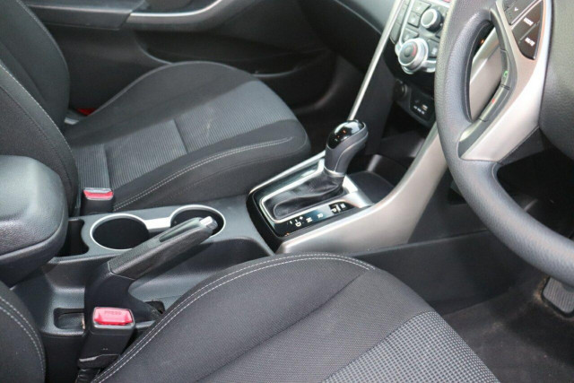2016 MY17 Hyundai i30 GD4 Series II Active Hatch Image 13