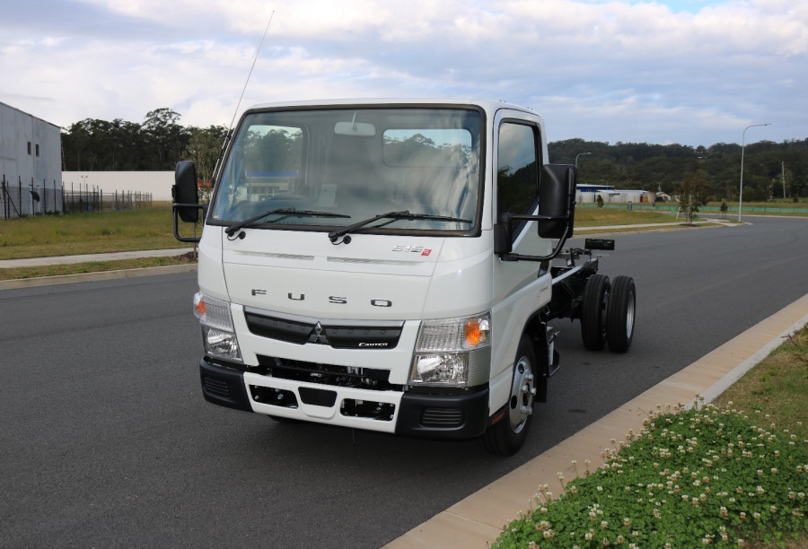 2021 Fuso Canter Super Low 515 Cab chassis