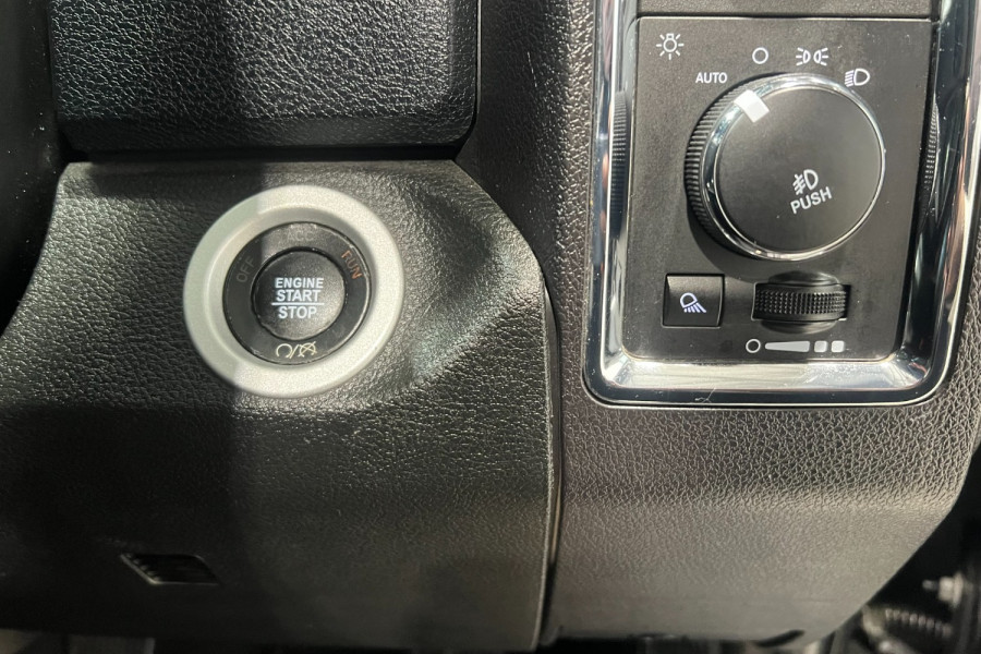 2019 Ram 1500 DS Laramie Ute Image 11