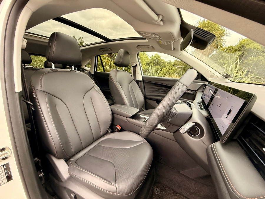 2025 MG HS AS33H Essence Hybrid+ SUV Image 10