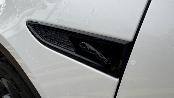 2024 MY24.75 Jaguar E-PACE X540 R-Dynamic SE SUV image 10