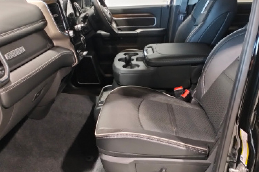 2024 Ram 2500 DJ Yellowstone Edition Ute Image 32