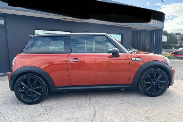 2012 MINI Cooper R56 LCI Cooper S Hatch Image 5