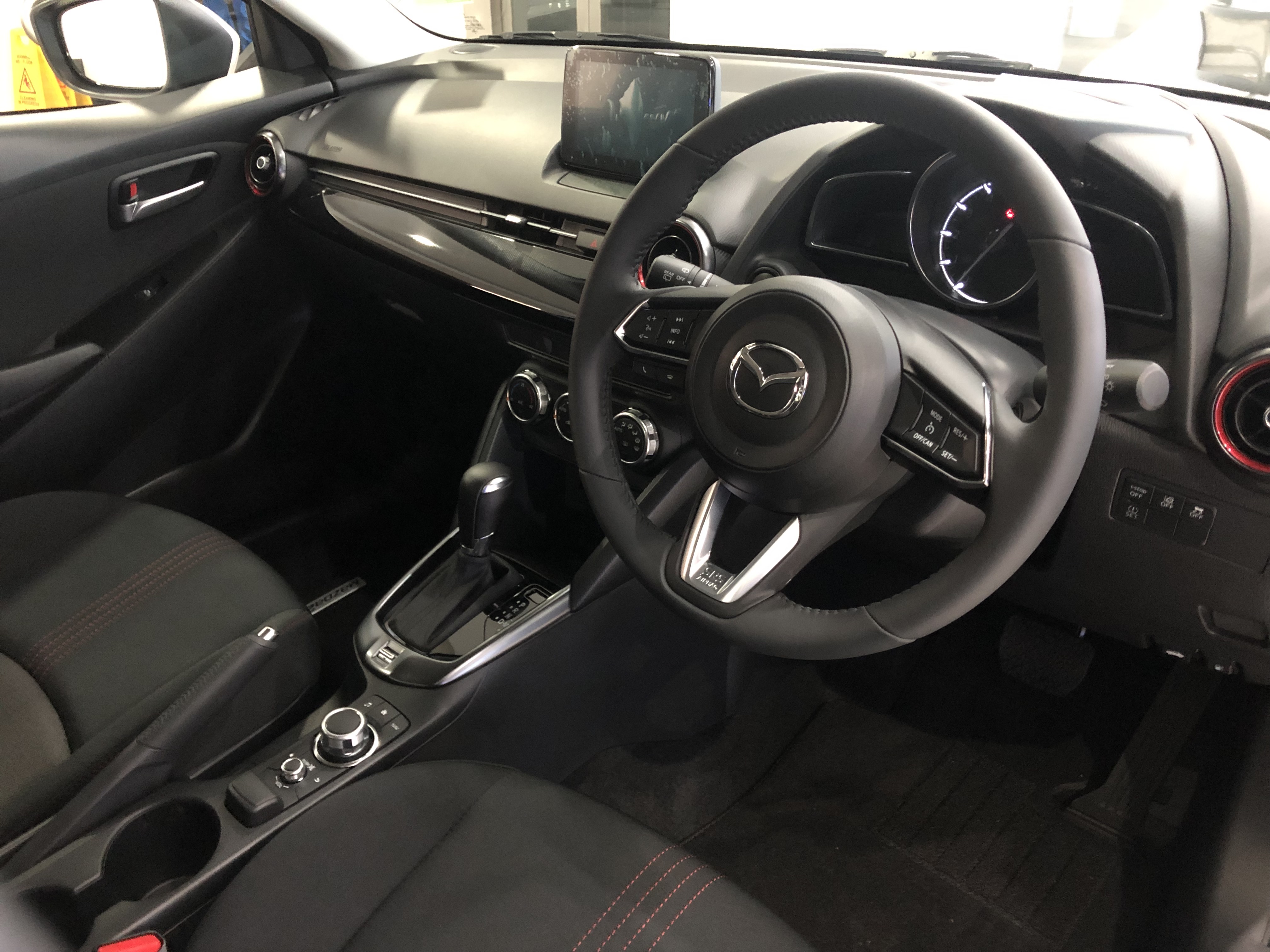 2024 Mazda 2 DJ Series G15 Evolve Hatch Image 11