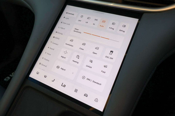 2025 MG IM6 S12L Performance SUV Image 17