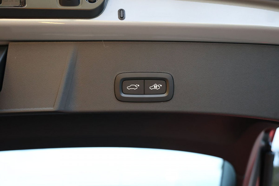 2026 Volvo XC40 XZ Plus B4 SUV Image 32