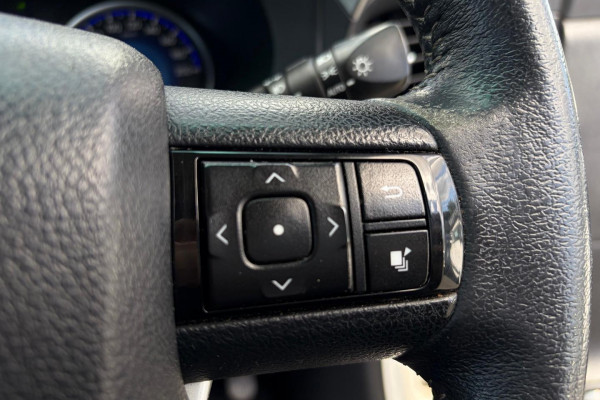 2016 Toyota HiLux  SR5 Double Cab Pick Up Image 18