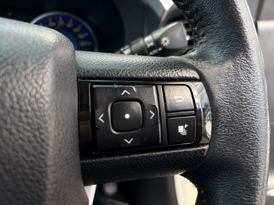 2016 Toyota HiLux  SR5 Double Cab Pick Up Image 18
