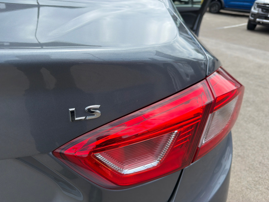 2018 Holden Astra BL LS+ Sedan Image 25