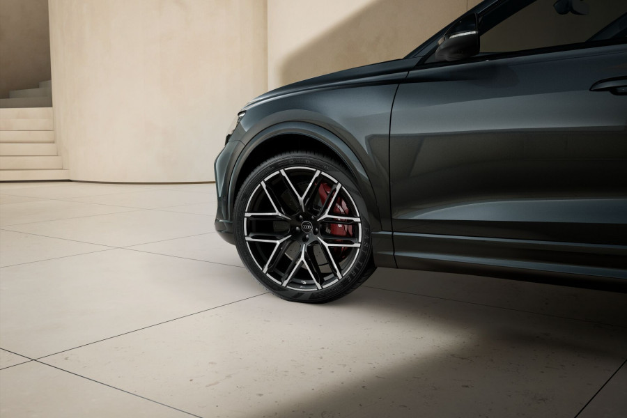 2026 Audi RS Q8 F1  TFSI SUV