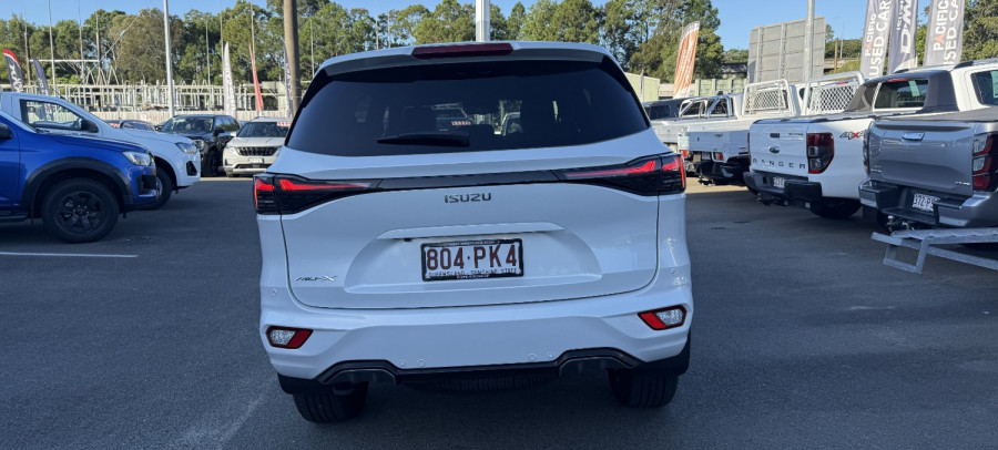 2025 MY25.5 Isuzu MU-X RJ LS-T SUV Image 8