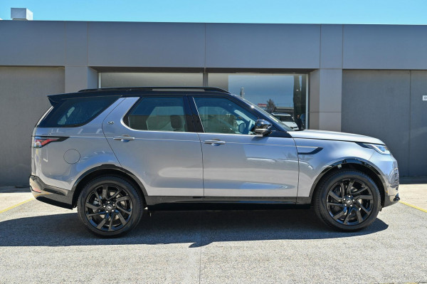 2025 Land Rover Discovery Series 5 P360 Dynamic SE SUV image 5