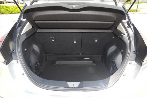 2019 MY20 Nissan LEAF ZE1 LEAF Hatchback Image 5