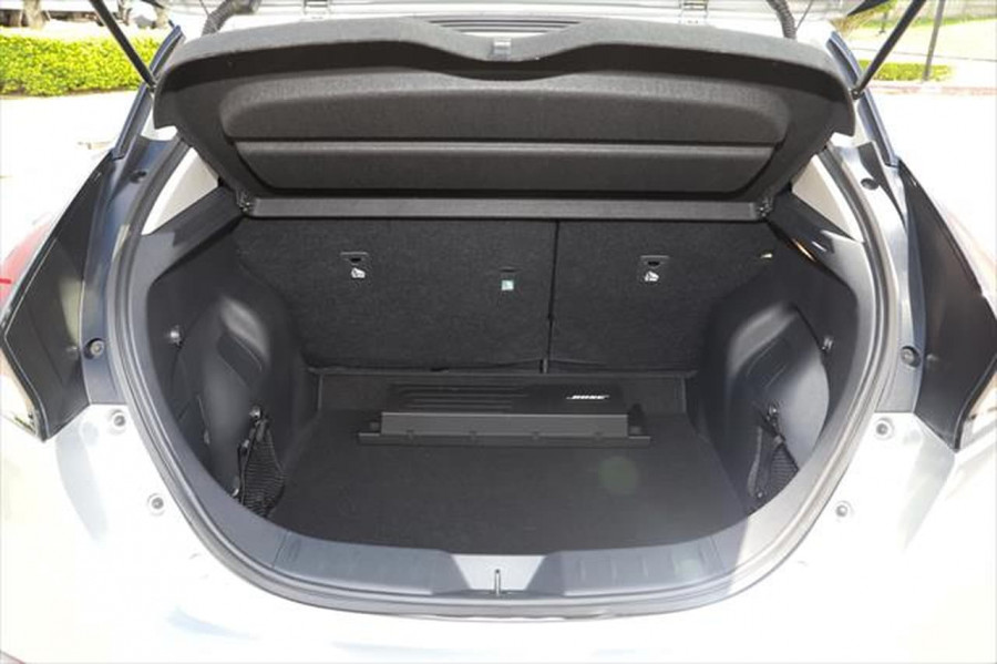 2019 MY20 Nissan LEAF ZE1 LEAF Hatchback Image 5