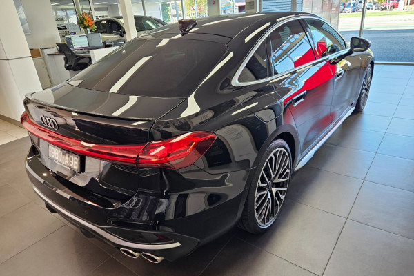 2026 Audi S5 Sedan Image 5