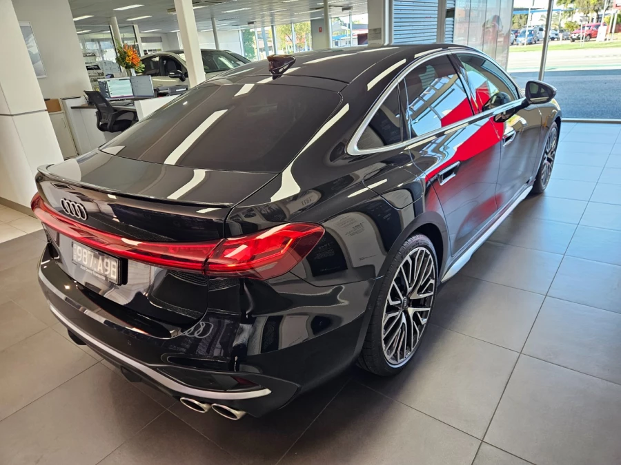 2026 Audi S5 Sedan Image 5