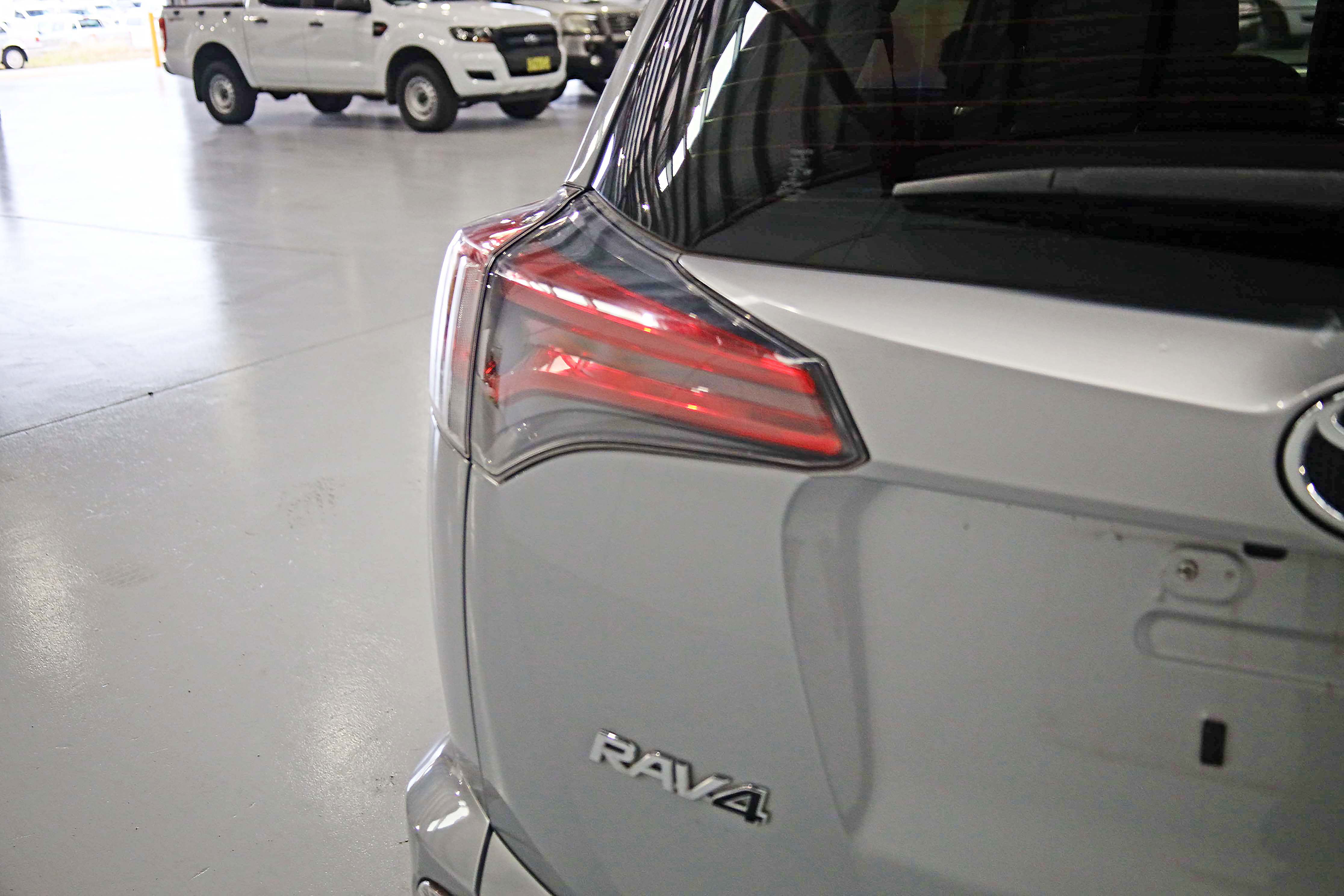 2018 Toyota RAV4  GX Wagon Image 21