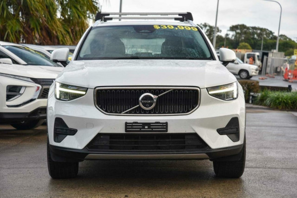 2022 MY23 Volvo XC40 XZ Plus B4 SUV Image 3
