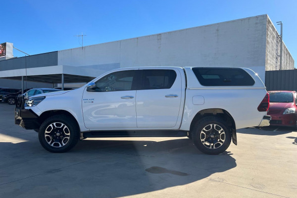 2021 Toyota HiLux GUN126R SR5 Dual Cab Pick Up Image 4