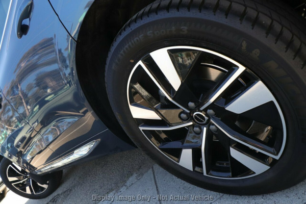 2026 Volvo XC60 UZ Plus B5 Bright SUV Image 4