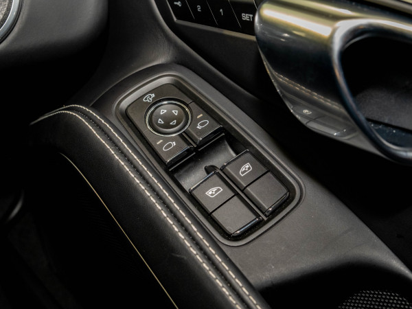 2024 Porsche Cayman Cayman - Style Edition Coupe image 19