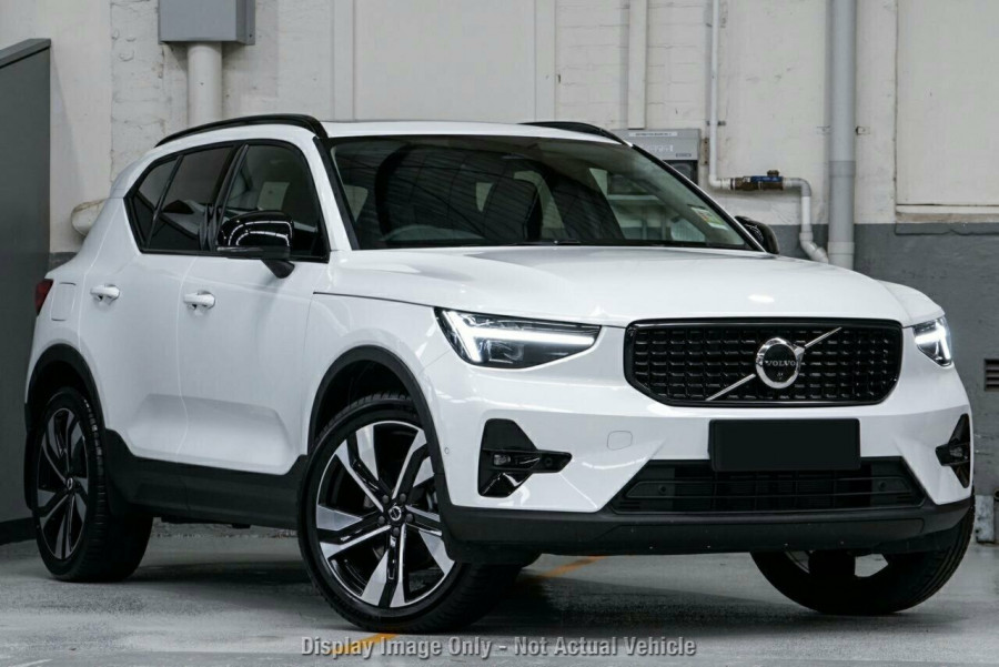 2026 Volvo XC40 XZ Ultra B4 Dark SUV Image 1