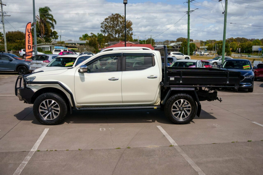 2017 Nissan Navara D23 ST-X Dual Cab Pickup Image 4