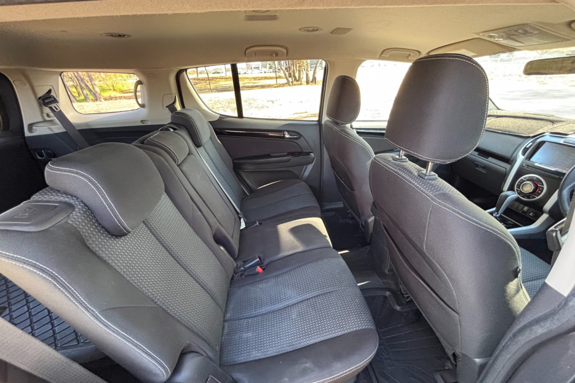 2019 Isuzu MU-X LS-U SUV Image 16