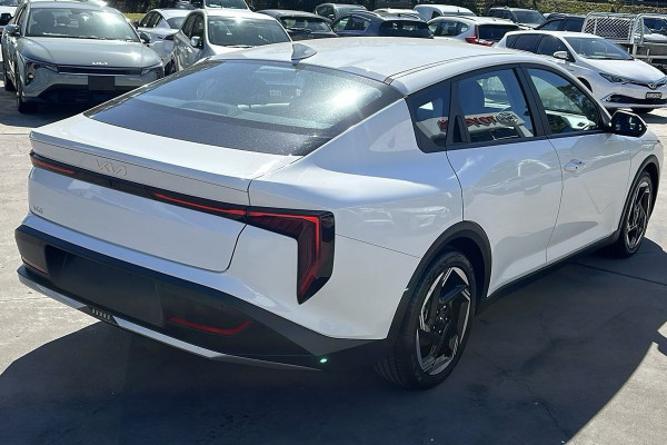 2025 Kia K4 CL4m Sport Sedan Image 4