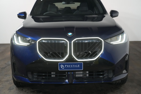 2025 BMW X3 40d xDrive SUV image 3