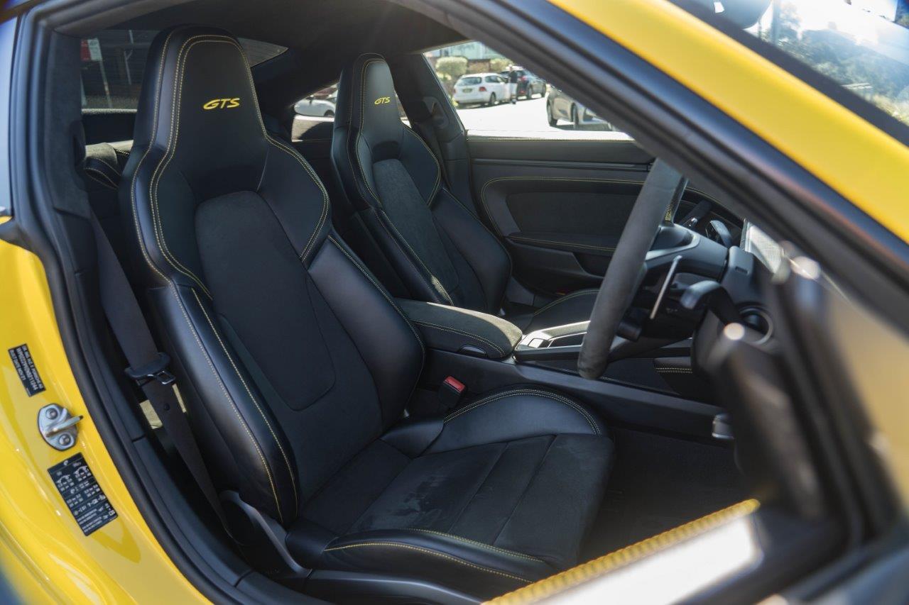 2022 Porsche 911 Carrera GTS Coupe Image 9