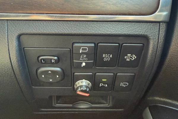 2019 Toyota LandCruiser VDJ200R VX SUV Image 18
