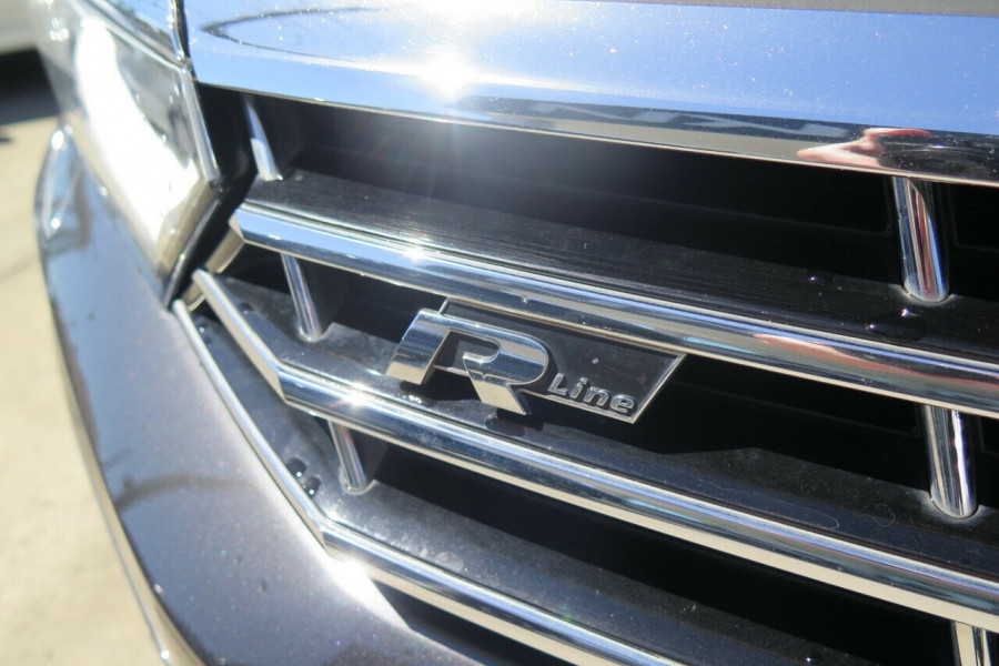 2017 Volkswagen Passat B8 206TSI R-Line Wagon Image 8