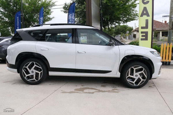 2026 Hyundai ELEXIO OE1.V1 Elite SUV Image 2