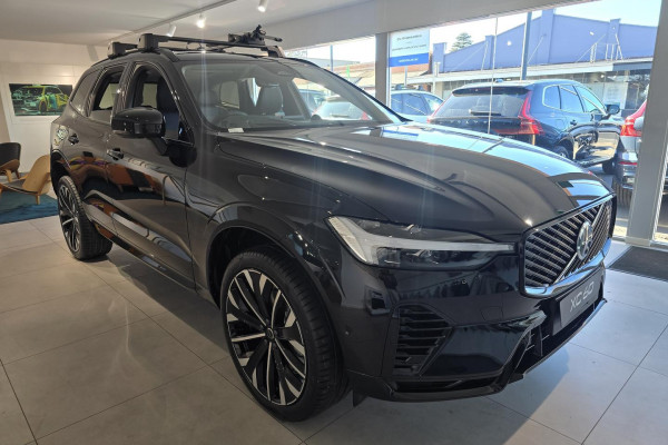 2026 Volvo XC60 UZ Ultra T8 Plug-in Hybrid Dark SUV Image 1