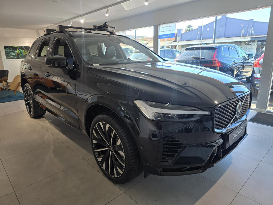 2026 Volvo XC60 UZ Ultra T8 Plug-in Hybrid Dark SUV Image 1
