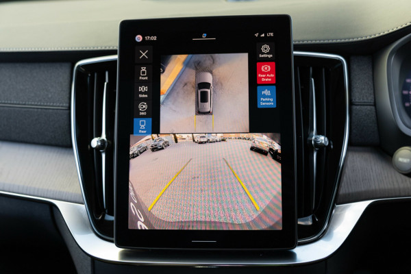 2025 MY26 Volvo XC90 L Series Ultra B5 Dark SUV Image 25