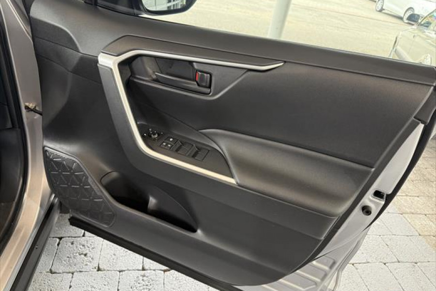 2022 Toyota RAV4 MXAA52R GX SUV Image 16