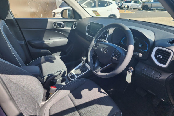 2025 Hyundai Venue QX.V5 Active SUV Image 9