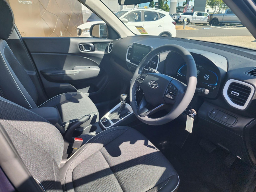 2025 Hyundai Venue QX.V5 Active SUV Image 9