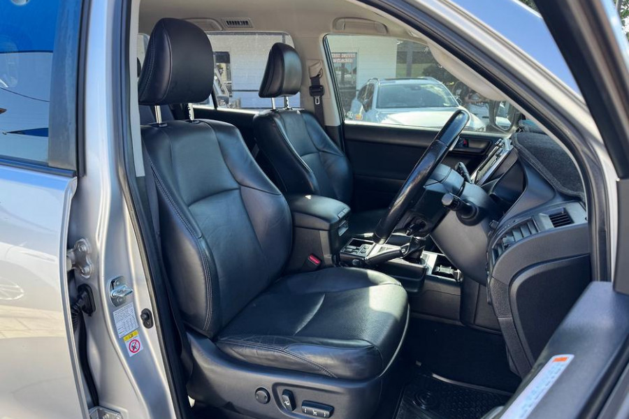 2019 Toyota LandCruiser Prado GDJ150R GXL SUV Image 11