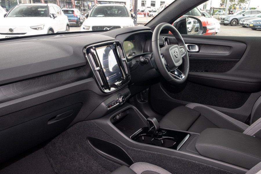 2023 Volvo C40 XK Recharge Twin Pure Electric SUV Image 8