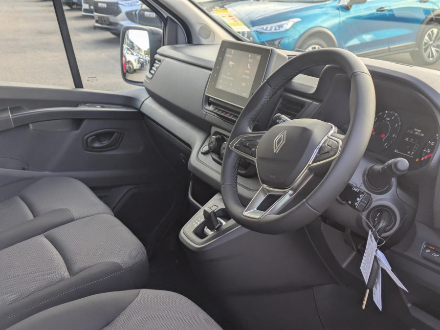 2026 Renault Trafic X82 Pro Van Image 11