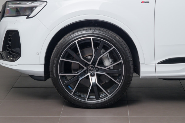 2026 MY25 Audi Q7 4M TFSI 250kW S line SUV image 20