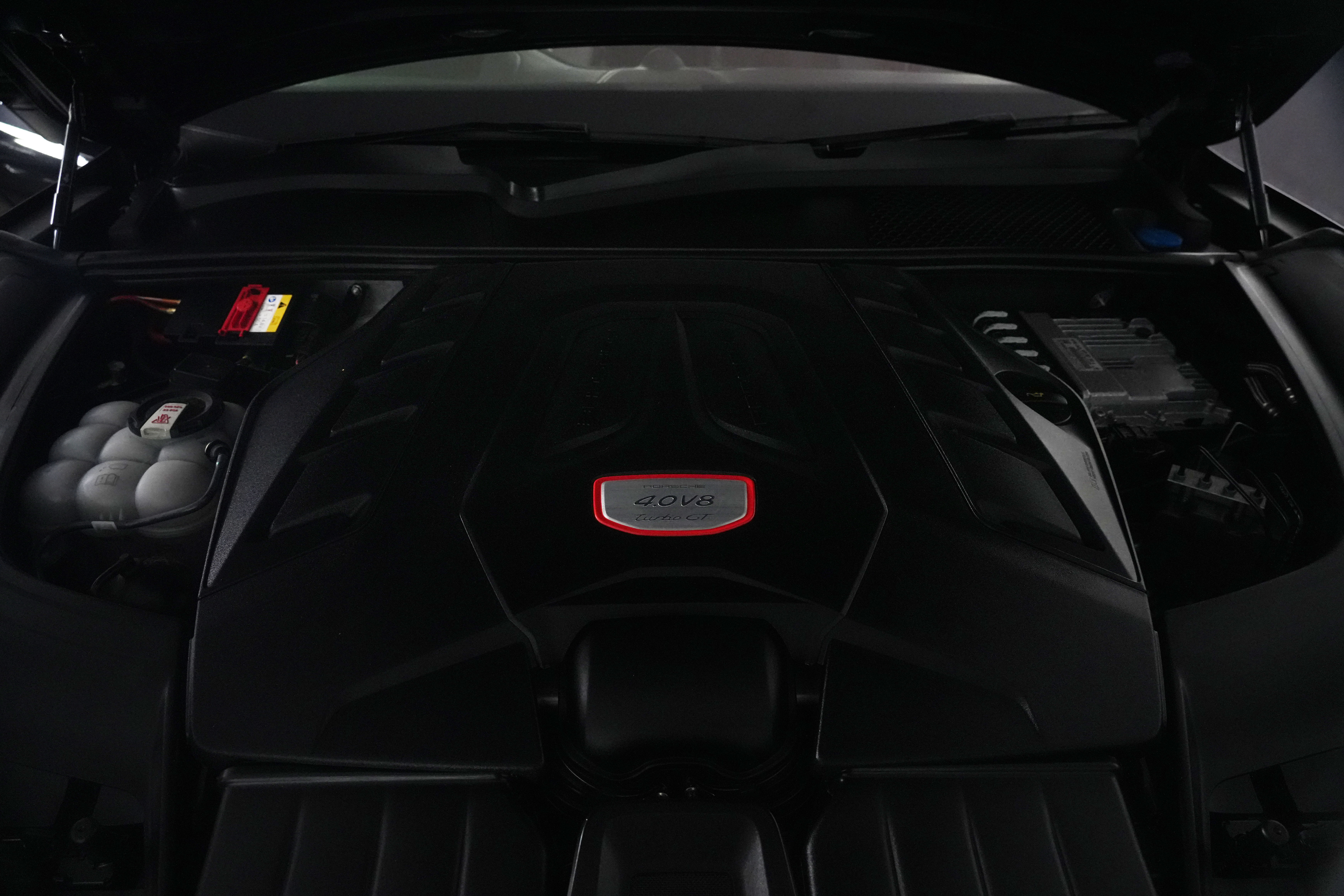 2022 Porsche Cayenne Turbo GT Coupe Image 31