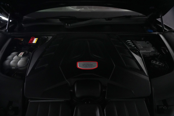 2022 Porsche Cayenne Turbo GT Coupe Image 31
