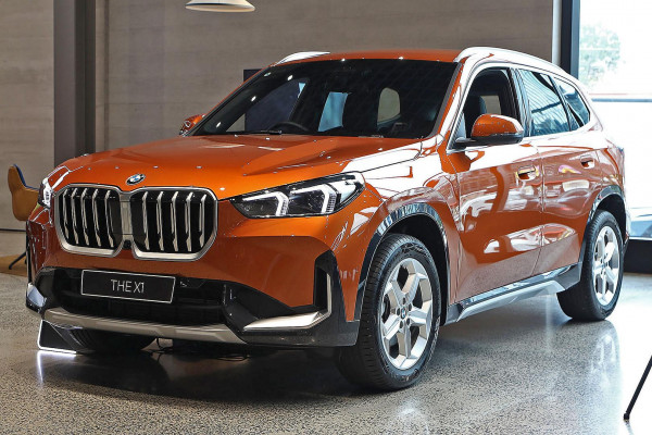 BMW X1 sDrive18i U11