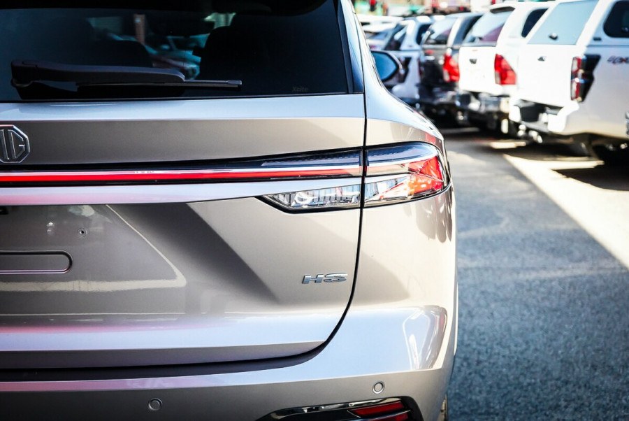 2025 MG HS AS33 Essence SUV Image 9