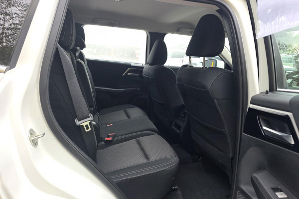 2023 Mitsubishi Outlander ZM ES SUV Image 15