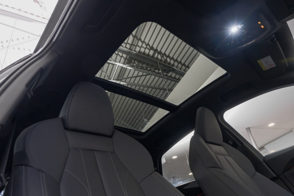 2026 Audi Q5 e-hybrid 270kW SUV image 16